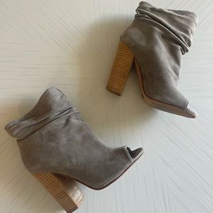 Kristin Cavallari Chinese Laundry Peep Toe Booties. Size 7.5